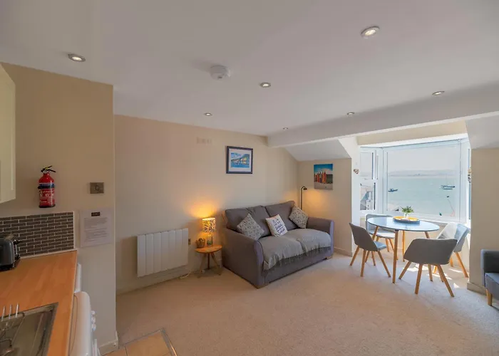 Modern Sea View Apartment