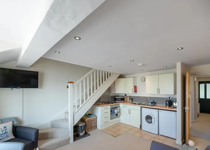 Modern Sea View Apartment