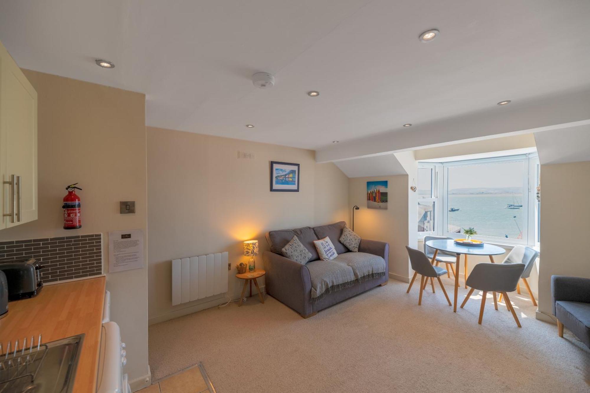 Modern Sea View Apartment Aberdyfi